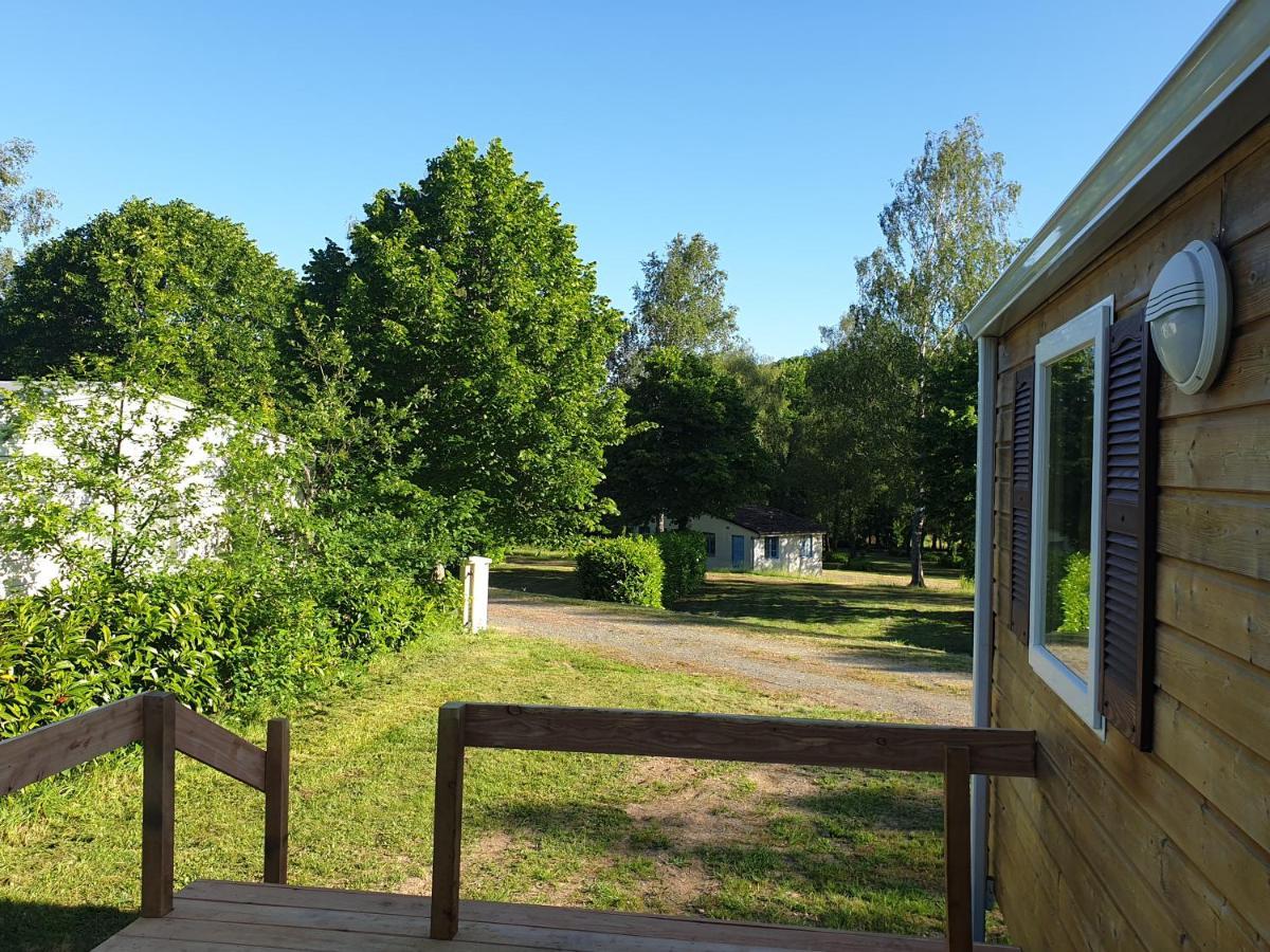 Camping De Ladignac Le Long Bel Air Ngoại thất bức ảnh